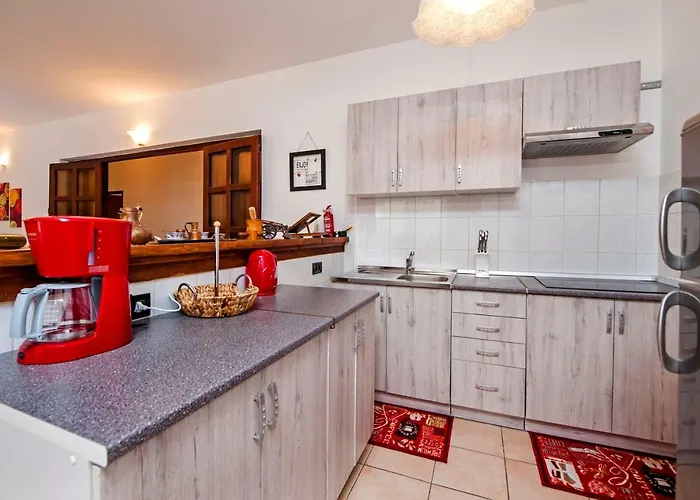 アパート St. Antonio ロヴィニ